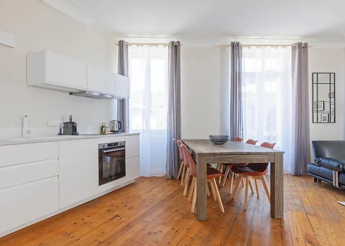 Les Suites De La Cathedrale